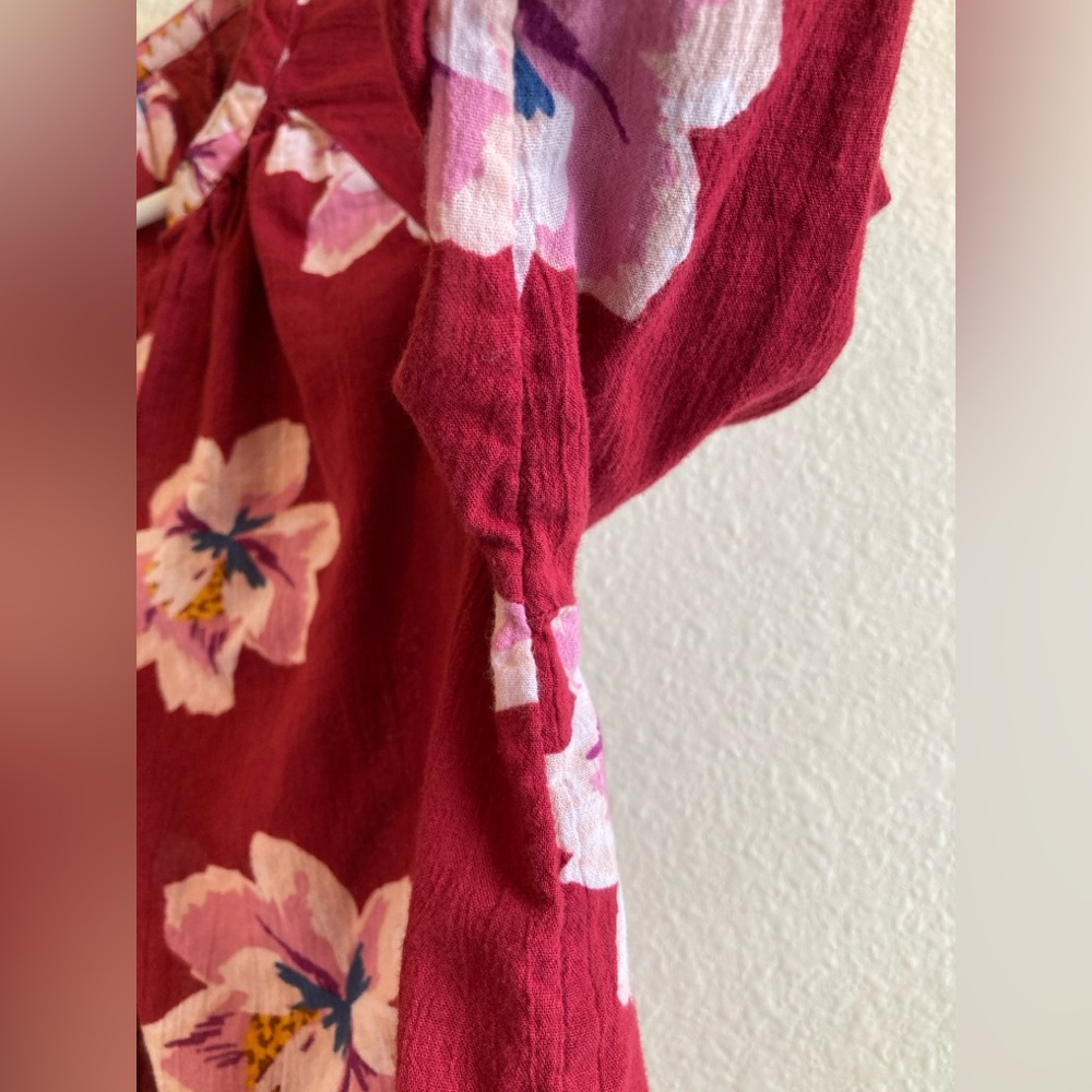 Old Navy Burgundy Floral Button Up Blouse Airy Lightweight Top Size S - Picture 5 of 10